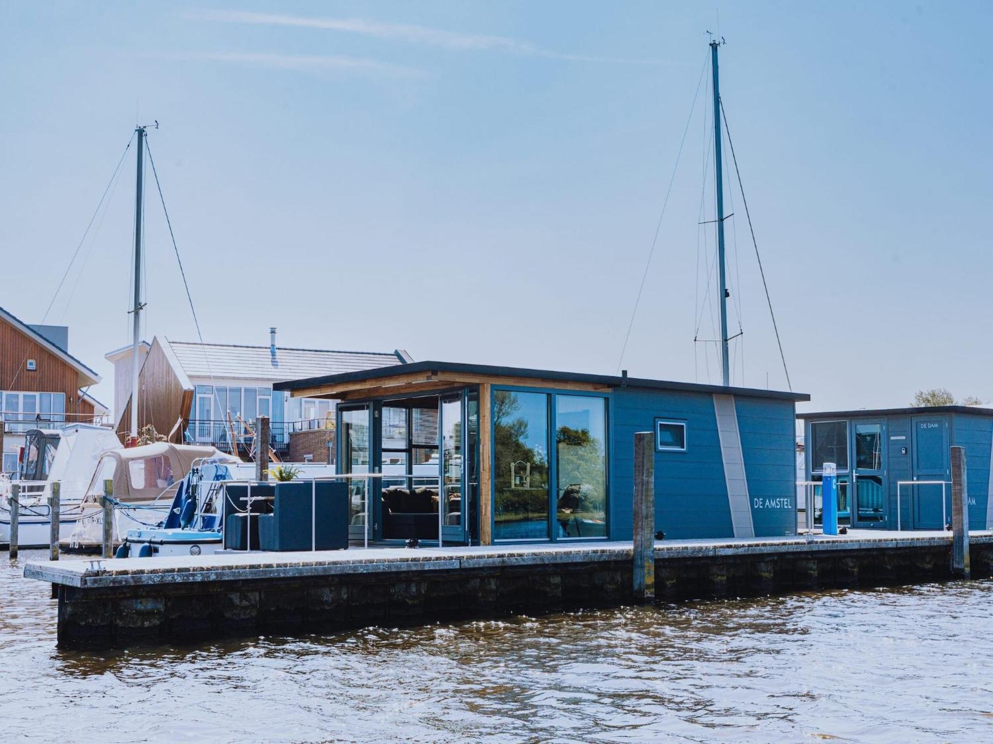 Modern Houseboat With Air Conditioning Located In Marina Uitgeest Eksteriør bilde